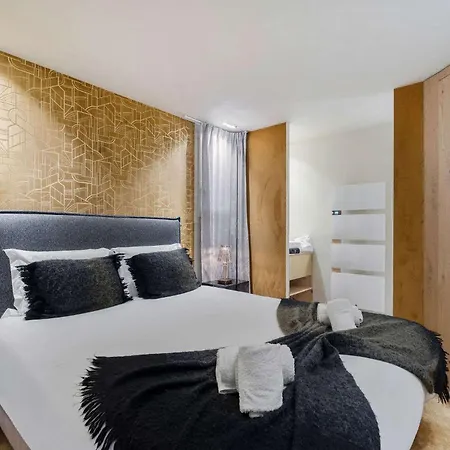 Luxurious With Ski-in And Out Access In Centre 公寓 瓦托伦斯
