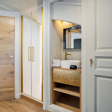 Appartement Luxurious With Ski-in And Out Access In Centre Val Thorens